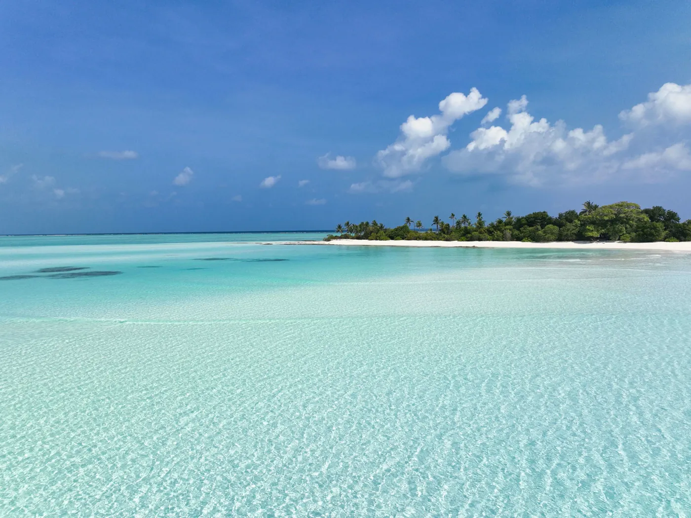 Outdoor lounge at Kinbi Private Villa, Goidhoo